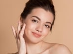 Use the right face serum to treat dry skin concerns(Adobe Stock)