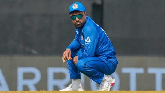 अफगानिस्तान बनाम दक्षिण अफ्रीका लाइव स्कोर: अफगानिस्तान के कप्तान राशिद खान एक्शन में। अफगानिस्तान बनाम दक्षिण अफ्रीका लाइव स्कोर: अफगानिस्तान के कप्तान राशिद खान एक्शन में।