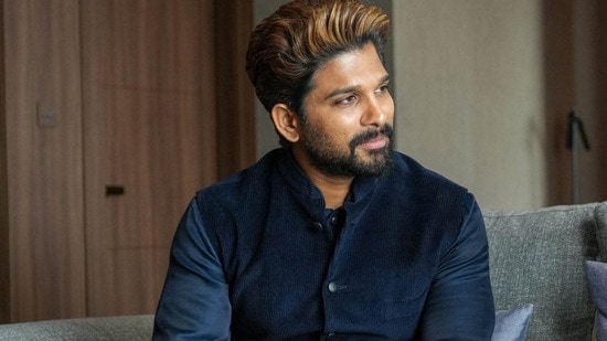 అల్లు అర్జున్ ఓ లూజర్.. వాళ్లకు పవర్ మాత్రమే కావాలి.. నాపై దాడి చేస్తారా: ఐకాన్ స్టార్పై పాడ్కాస్టర్ సంచలన పోస్ట్ (X/@PushpaMovie)