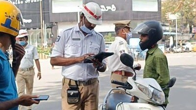 ట్రాఫిక్ చలాన్లు ట్రాఫిక్ చలాన్లు
