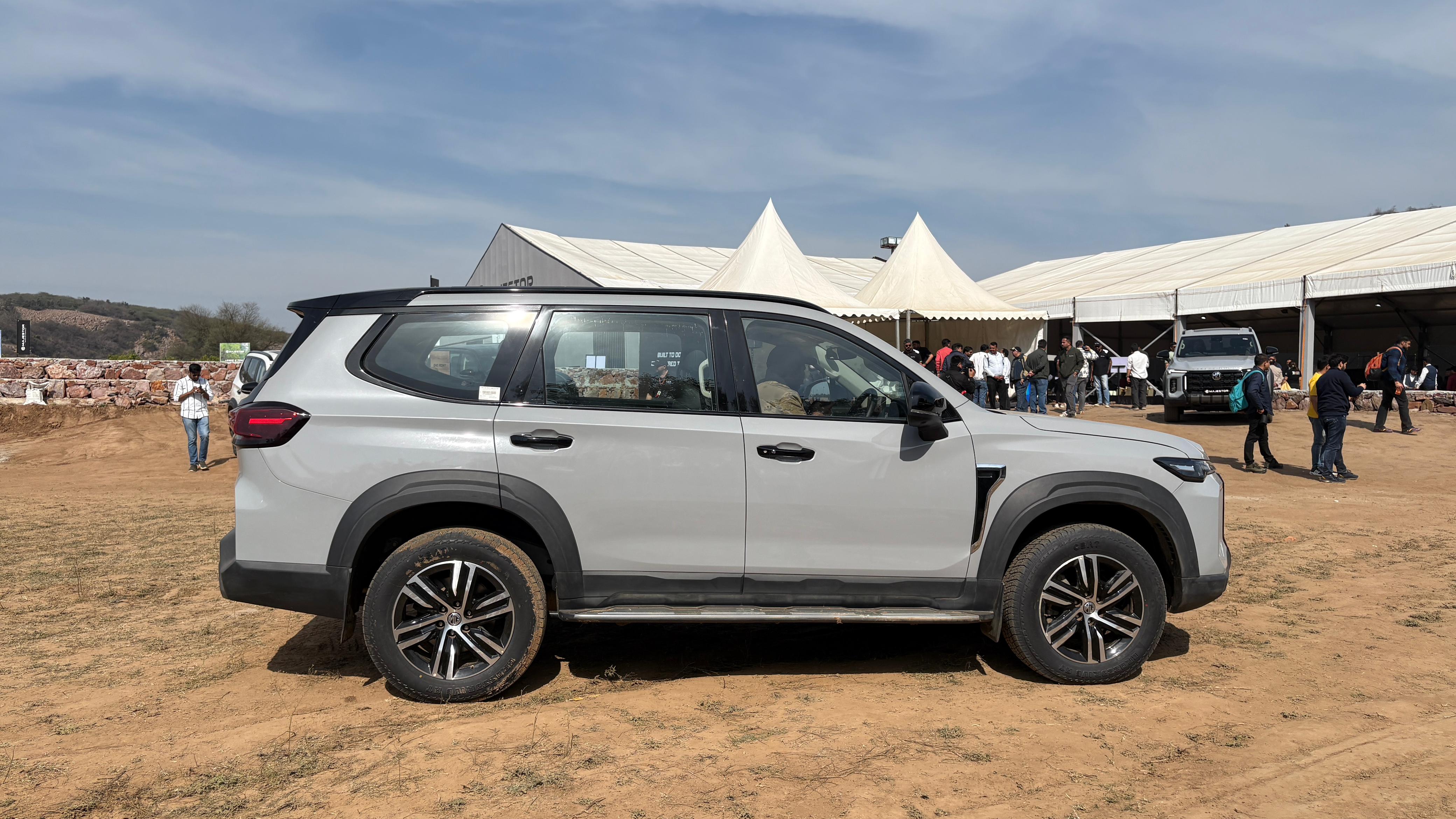The SUV is powered by a 2.0-litre twin-turbo diesel engine producing 215 bhp and 478 Nm The SUV is powered by a 2.0-litre twin-turbo diesel engine producing 215 bhp and 478 Nm