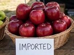 A neurologist from Hyderabad warns that the 'imported' sticker on apples might be a sign of lower nutritional value, despite the higher price tag. (X/hyderabaddoctor)
