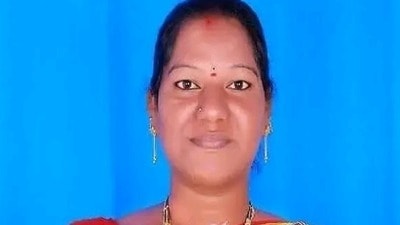 నాగిళ్ల కావేరి సుధాకర్(ట్రాన్స్ జెండర్) నాగిళ్ల కావేరి సుధాకర్(ట్రాన్స్ జెండర్)