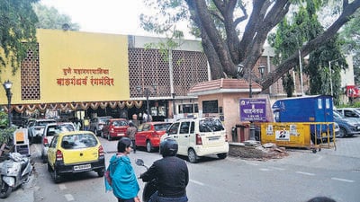 PMC has decided to upgrade facilities at Balgandharva Rangmandir (in pic), Ganesh Kala Krida Manch and Yashwantrao Chavan Natyagruha in Pune. (HT FILE)