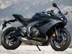 The Triumph Daytona 660 uses the same underpinnings as the Trident 660.