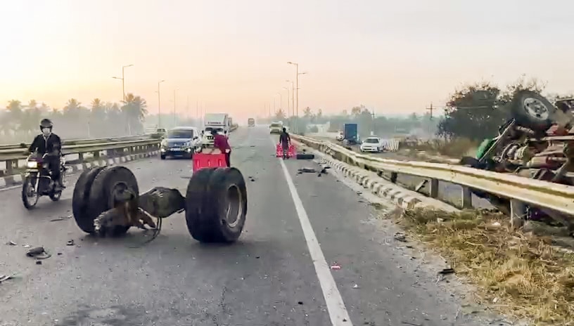 A view of the site of a road accident which killed seven people, on Hoskote-Dabaspet National Highway, in Bengaluru on Friday. (ANI Video Grab) A view of the site of a road accident which killed seven people, on Hoskote-Dabaspet National Highway, in Bengaluru on Friday. (ANI Video Grab)