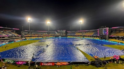 భారత్-పాక్ మ్యాచ్కి వరుణుడి గండం! (PTI) భారత్-పాక్ మ్యాచ్కి వరుణుడి గండం! (PTI)