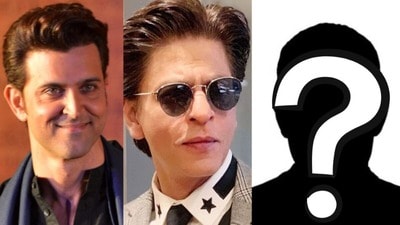রণবীর সরে আসার পর শাহরুখ বা হৃত্বিক নন এই অভিনেতাই 'ডন' হবেন 'ডন ৩'-তে? রণবীর সরে আসার পর শাহরুখ বা হৃত্বিক নন এই অভিনেতাই 'ডন' হবেন 'ডন ৩'-তে?