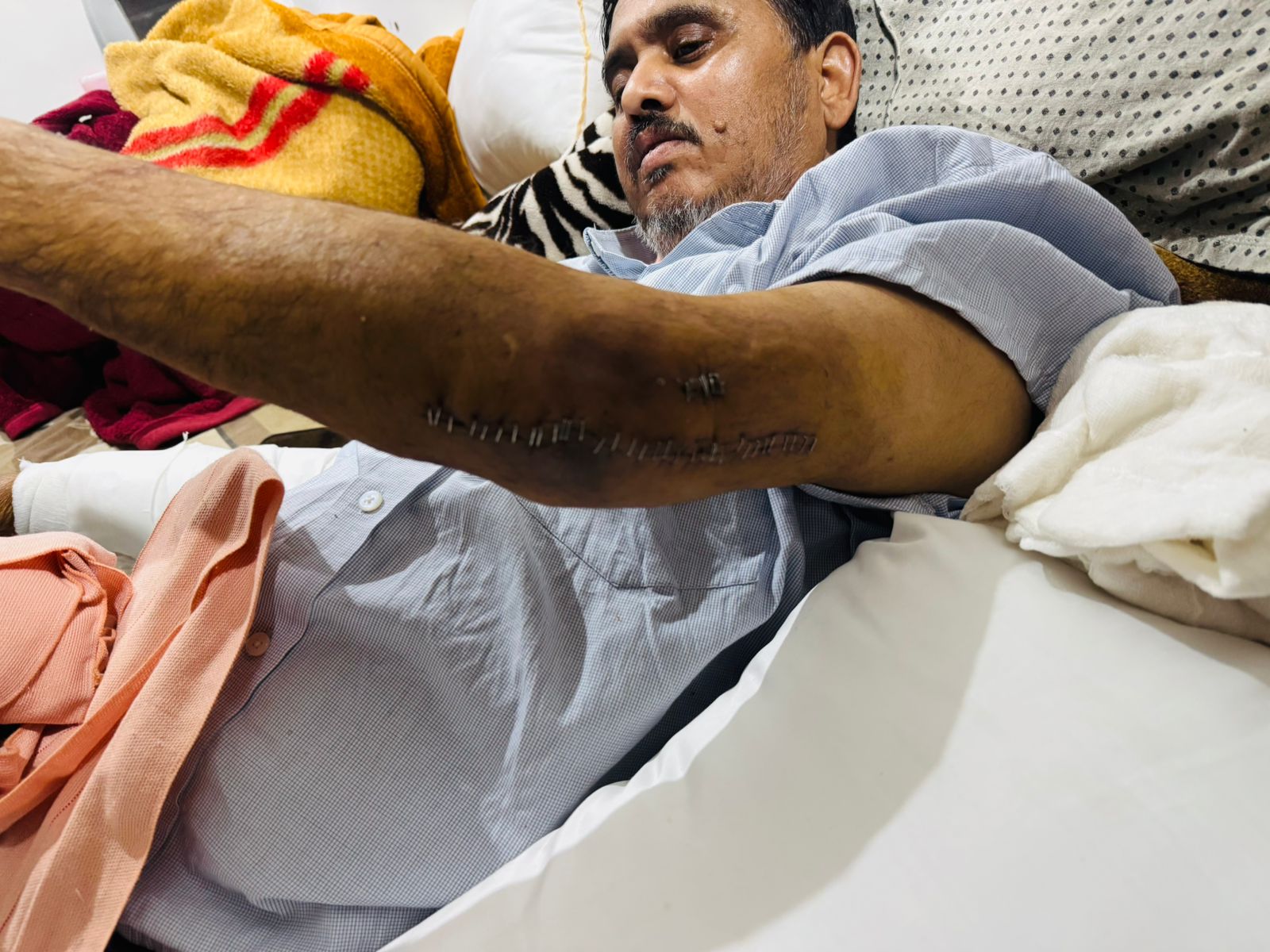 The victim had already paid ₹1 lakh before refusing further extortion. Police are yet to clarify further action against other alleged accomplices in the case. (HT Photo) The victim had already paid ₹1 lakh before refusing further extortion. Police are yet to clarify further action against other alleged accomplices in the case. (HT Photo)