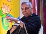 Congress leader Mani Shankar Aiyar attacked his own party leaders on Monday.  