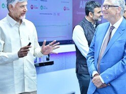  ఆర్టీజీఎస్ కేంద్రాన్ని సందర్శించిన బిల్ గేట్స్