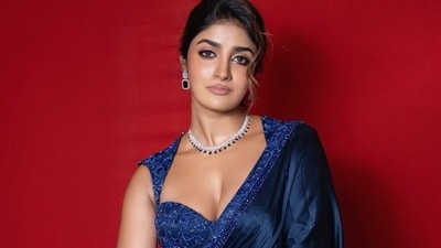 <p>27 ఏళ్ల తెలుగు అమ్మాయి డింపుల్ హయాతి 2017లో గల్ఫ్ సినిమాతో డెబ్యూ చేసింది. ఆ తర్వాత తెెలుగులో యురేకా, ఖిలాడీ, రామబాణం సినిమాల్లో యాక్ట్ చేసింది. </p> (instagram-Dimple Hyati) <p>27 ఏళ్ల తెలుగు అమ్మాయి డింపుల్ హయాతి 2017లో గల్ఫ్ సినిమాతో డెబ్యూ చేసింది. ఆ తర్వాత తెెలుగులో యురేకా, ఖిలాడీ, రామబాణం సినిమాల్లో యాక్ట్ చేసింది. </p> (instagram-Dimple Hyati)