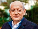 Stuart Russell, a professor at the University of California, Berkeley, one of the world’s leading experts on artificial intelligence. Stuart Russell, a professor at the University of California, Berkeley, one of the world’s leading experts on artificial intelligence.