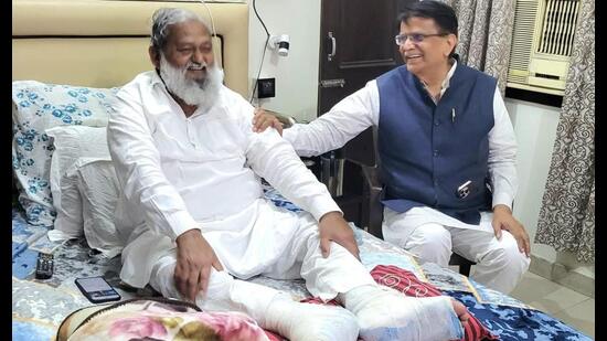 Haryana energy minister Anil Vij has sustained fractures in both his legs after he slipped at his residence in Ambala Cantonment.