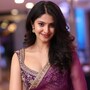 <p>చీరలో మానస వారణాసి బాపుబొమ్మలా మెరిసిపోయింది. కపుల్ ఫ్రెండ్లీ మూవీ సక్సెస్ ను ఎంజాయ్ చేస్తోంది ఈ భామ. </p>