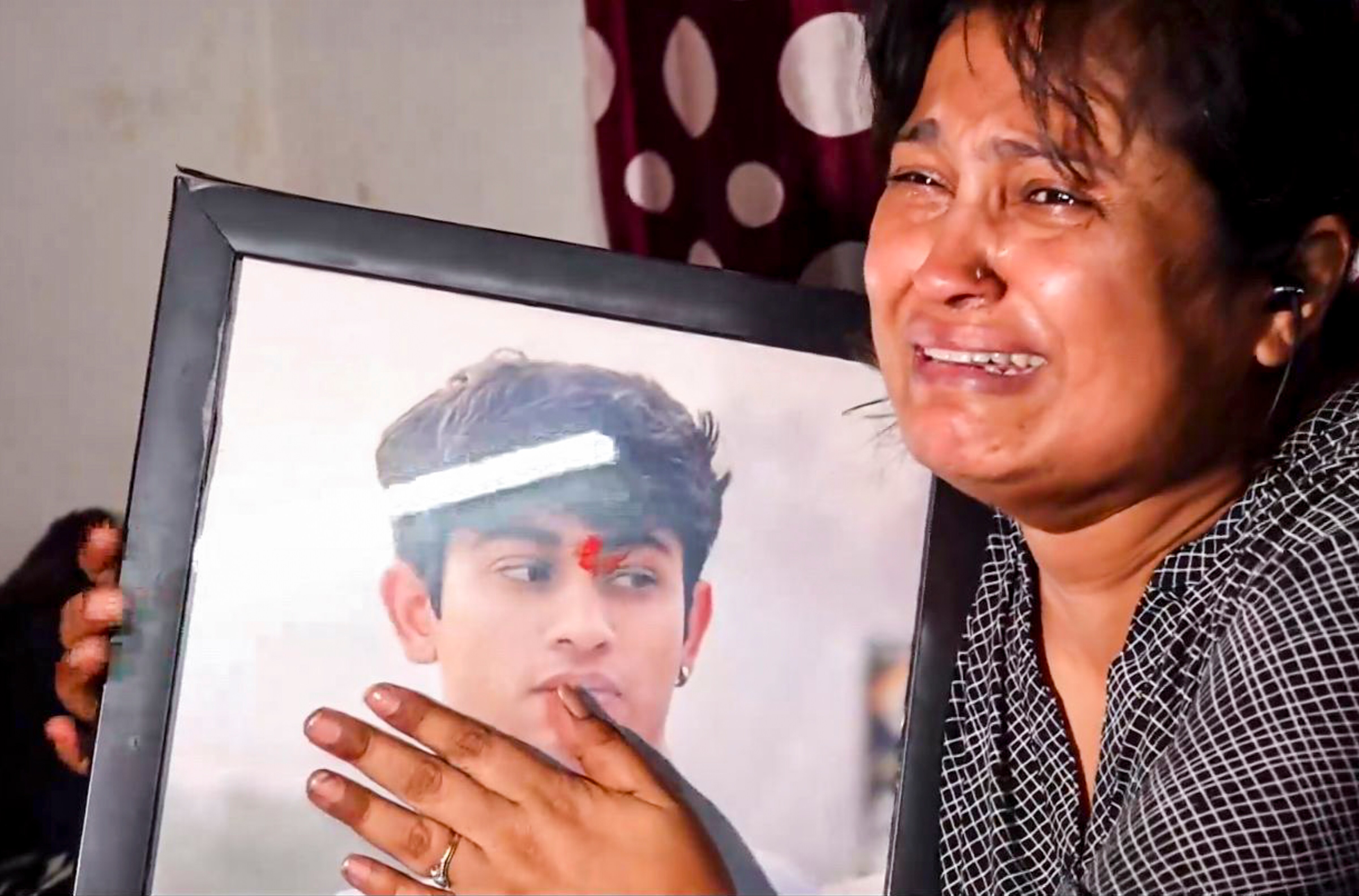 द्वारका एसयूवी दुर्घटना: घातक हादसे के बाद किशोर चालक सदमे और परीक्षा के दबाव से जूझ रहा
