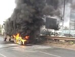 The truck (MH12 WJ 6916) reportedly lost control near the New Katraj Tunnel stretch and collided with seven vehicles between the Indian Oil petrol pump and Dari Bridge. (VIDEO GRAB)