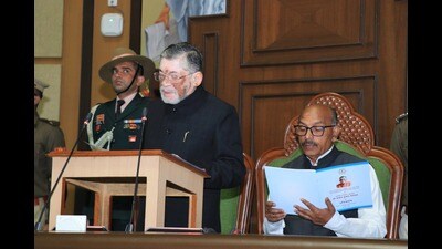 Governor Santosh Gangwar addressing Jharkhand Assembly on Wednesday (HT PHOTO)
