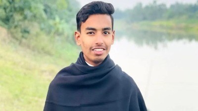 থানায় বসে ক্যামেরার সামনে হিন্দু পুলিশ অফিসারকে খুনের কথা স্বীকার করেছিল ছাত্রনেতা মেহদি হাসান। থানায় বসে ক্যামেরার সামনে হিন্দু পুলিশ অফিসারকে খুনের কথা স্বীকার করেছিল ছাত্রনেতা মেহদি হাসান।