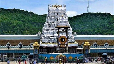 <p>ఈ సేవా టికెట్లు ఎలక్ట్రానిక్ డిప్ కోసం ఫిబ్రవరి 20వ తేదీ ఉదయం 10 గంటల వరకు ఆన్లైన్లో నమోదు చేసుకోవచ్చు. ఈ టికెట్లు పొందిన వారు ఫిబ్రవరి 20 నుండి 22వ తేదీ మధ్యాహ్నం 12 గంటల లోపు సొమ్ము చెల్లించిన వారికి టికెట్లు మంజూరవుతాయి.</p> <p>ఈ సేవా టికెట్లు ఎలక్ట్రానిక్ డిప్ కోసం ఫిబ్రవరి 20వ తేదీ ఉదయం 10 గంటల వరకు ఆన్లైన్లో నమోదు చేసుకోవచ్చు. ఈ టికెట్లు పొందిన వారు ఫిబ్రవరి 20 నుండి 22వ తేదీ మధ్యాహ్నం 12 గంటల లోపు సొమ్ము చెల్లించిన వారికి టికెట్లు మంజూరవుతాయి.</p>
