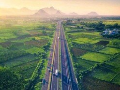 జోగులాంబ గద్వాల్​ జిల్లాలో బస్సు ప్రమాదం..