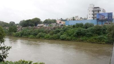 Pune, India -July 27, 2023 :PCMC filed an FIR at Sangvi Police Station for illegal dumping of large amount of debris in the Pawana river. Photo taken of the river near Kasarwadi in Pune, India, on Thursday,July 27, 2023.(HT PHOTO) Pune, India -July 27, 2023 :PCMC filed an FIR at Sangvi Police Station for illegal dumping of large amount of debris in the Pawana river. Photo taken of the river near Kasarwadi in Pune, India, on Thursday,July 27, 2023.(HT PHOTO)