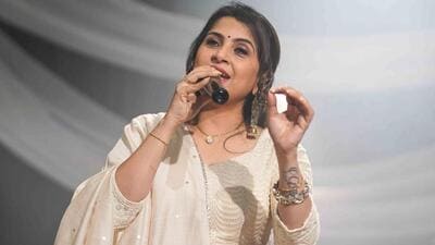 Watch composer Shantanu Moitra and vocalist Kaushiki Chakraborty live in concert at the BCA Musical Concert.