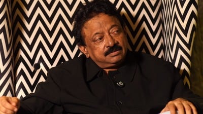 ఇక సినిమాల పనైపోయినట్లే.. ప్రపంచానికి ఇవే రెండు అతిపెద్ద సమస్యలు: ఏఐతో తీసిన మూవీ వీడియో షేర్ చేస్తూ ఆర్జీవీ ట్వీట్ ఇక సినిమాల పనైపోయినట్లే.. ప్రపంచానికి ఇవే రెండు అతిపెద్ద సమస్యలు: ఏఐతో తీసిన మూవీ వీడియో షేర్ చేస్తూ ఆర్జీవీ ట్వీట్