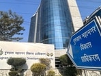 A senior GMDA official told HT that installation of road safety features will ensure smooth movement of vehicles. (Parveen Kumar/HT) A senior GMDA official told HT that installation of road safety features will ensure smooth movement of vehicles. (Parveen Kumar/HT)