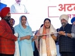 Delhi Chief Minister Rekha Gupta being felicitated during the inauguration of 25 new Atal Canteens, in New Delhi rek