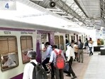 Pune, India - August 10 2021:Passengers going for essential service duty boarding Lonavala-Pune local train at the Chinchwad Station in Pune, India, on Tuesday, August 10 2021.(HT PHOTO)