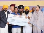 Since September 1 last year, ever since the policy was introduced to provide monetary rewards to police personnel and informers, over  <span class='webrupee'>₹</span>1 crore reward money has been disbursed to 522 persons till date. (HT File)