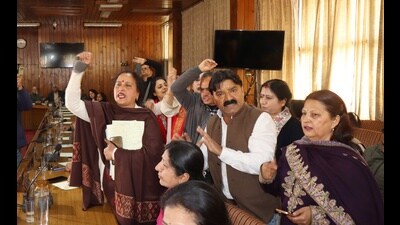 BJP councillors staged protest during the Shimla MC budget session in Shimla on Friday (Deepak Sansta/ht)