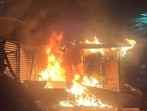 A fire engine from Hadapsar immediately rushed to the spot and began operations. (HT) A fire engine from Hadapsar immediately rushed to the spot and began operations. (HT)
