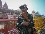 Security personnel deployed near temples in New Delhi on Saturday (Hindustan Times)