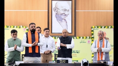 Bihar chief minister Nitish Kumar with Deputy CMs Samrat Choudhary and Vijay Sinha transfer the Agricultural Input Subsidy Scheme grant through the Direct Benefit Transfer (DBT) system to support cultivators whose crops were damaged by heavy rainfall, flooding and Cyclone Motha in 2025, at 1, Anne Marg in Patna on Saturday. (Santosh Kumar/HT) Bihar chief minister Nitish Kumar with Deputy CMs Samrat Choudhary and Vijay Sinha transfer the Agricultural Input Subsidy Scheme grant through the Direct Benefit Transfer (DBT) system to support cultivators whose crops were damaged by heavy rainfall, flooding and Cyclone Motha in 2025, at 1, Anne Marg in Patna on Saturday. (Santosh Kumar/HT)