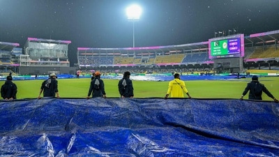 Ground staff cover the field as rain delayed the start of the T20 World Cup Super Eight match between Pakistan and New Zealand in Colombo (AFP) Ground staff cover the field as rain delayed the start of the T20 World Cup Super Eight match between Pakistan and New Zealand in Colombo (AFP)