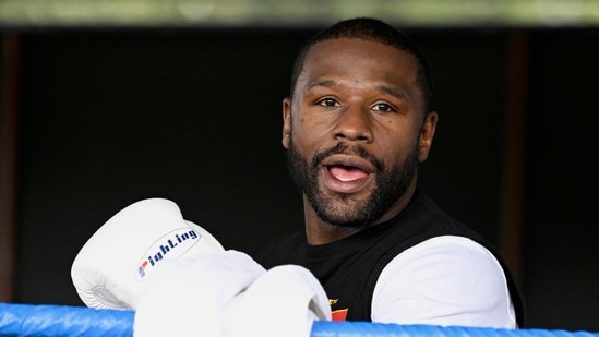 Floyd Mayweather is coming out of retirement and will return to professional boxing. (AFP)