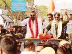 Bollywood actor Sanjay Dutt joins BJP MLA Rajeshwar Singh to launch ‘Net Zero Sarojini Nagar’ drive (Deepak Gupta/HT Photo)