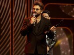 అవార్డుతో అల్లు అర్జున్(x.alluarjun)