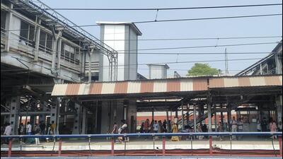 Only 170 CCTV cameras monitoring Pune railway station Only 170 CCTV cameras monitoring Pune railway station