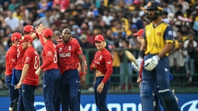England take control of Group 2 in the Super 8s with a fightback win, managing to defend 147 thanks to Sri Lanka's batting falling apart in Pallekele. The hosts with work to do to stay alive now. (AFP) England take control of Group 2 in the Super 8s with a fightback win, managing to defend 147 thanks to Sri Lanka's batting falling apart in Pallekele. The hosts with work to do to stay alive now. (AFP)