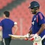 দক্ষিণ আফ্রিকার বিপক্ষে ভারতের ম্যাচের আগে সঞ্জু স্যামসনকে এক ঘণ্টা ধরে নেট অনুশীলন করতে দেখা যায়।(PTI)