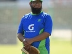 Saqlain Mushtaq looked pleased as punch after India's big defeat. Saqlain Mushtaq looked pleased as punch after India's big defeat.