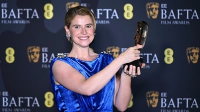 Irish actress Jessie Buckley poses with the award for Best Leading Actress in the film "Hamnet".She wore a light blue, silky gown that made her stylish presence memorable at the award show. (AFP) Irish actress Jessie Buckley poses with the award for Best Leading Actress in the film "Hamnet".She wore a light blue, silky gown that made her stylish presence memorable at the award show. (AFP)