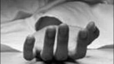 Locals told HT, the deceased was descending the pole when the power supply was suddenly restored, giving him a fatal electric shock. He suffered severe burn injuries and died on the spot. (Representational image) Locals told HT, the deceased was descending the pole when the power supply was suddenly restored, giving him a fatal electric shock. He suffered severe burn injuries and died on the spot. (Representational image)