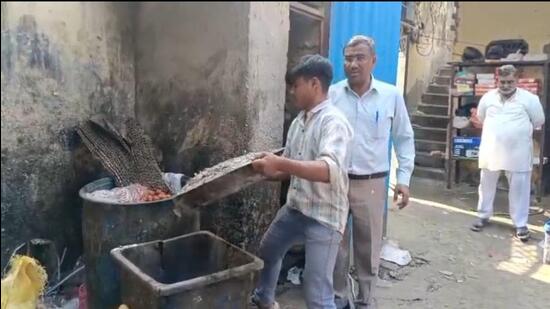 Around 100 kg of gulab jamun was found in an unhygienic condition, allegedly contaminated and exposed to flies, during an inspection at a sweet shop in Sector 62, Noida, officials said, adding that a sample was collected for laboratory testing while the rest was destroyed. (HT Photos)