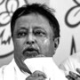 আজ ভোররাত দেড়টায় সময় শেষ নিঃশ্বাস ত্যাগ করেন মুকুল রায়
