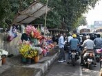 An encroachment on a footpath near Burlington crossing in Lucknow. (Mushtaq Ali/HT Photo) An encroachment on a footpath near Burlington crossing in Lucknow. (Mushtaq Ali/HT Photo)