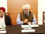 Chandigarh Golf Club governing ouncil members during a press conference on Monday. (Keshav Singh/HT) Chandigarh Golf Club governing ouncil members during a press conference on Monday. (Keshav Singh/HT)